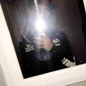 Meet your Posher, Devin